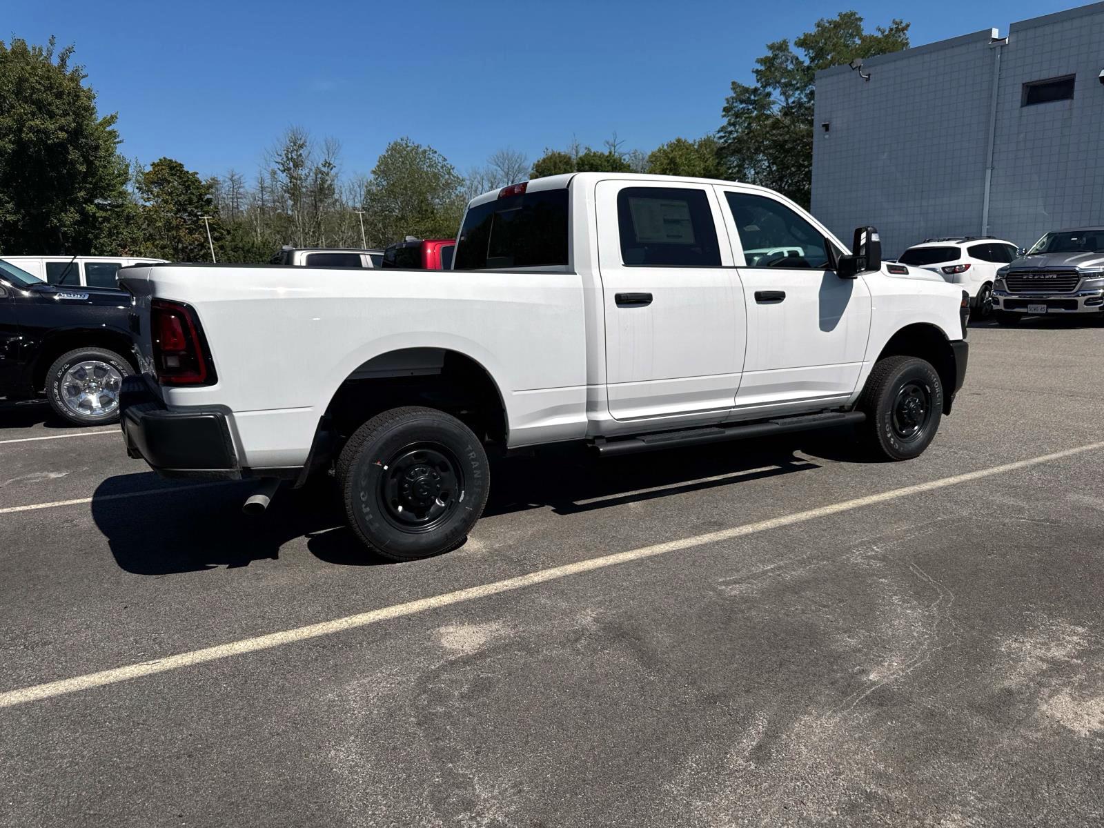 2025 Ram 2500 Tradesman photo 2