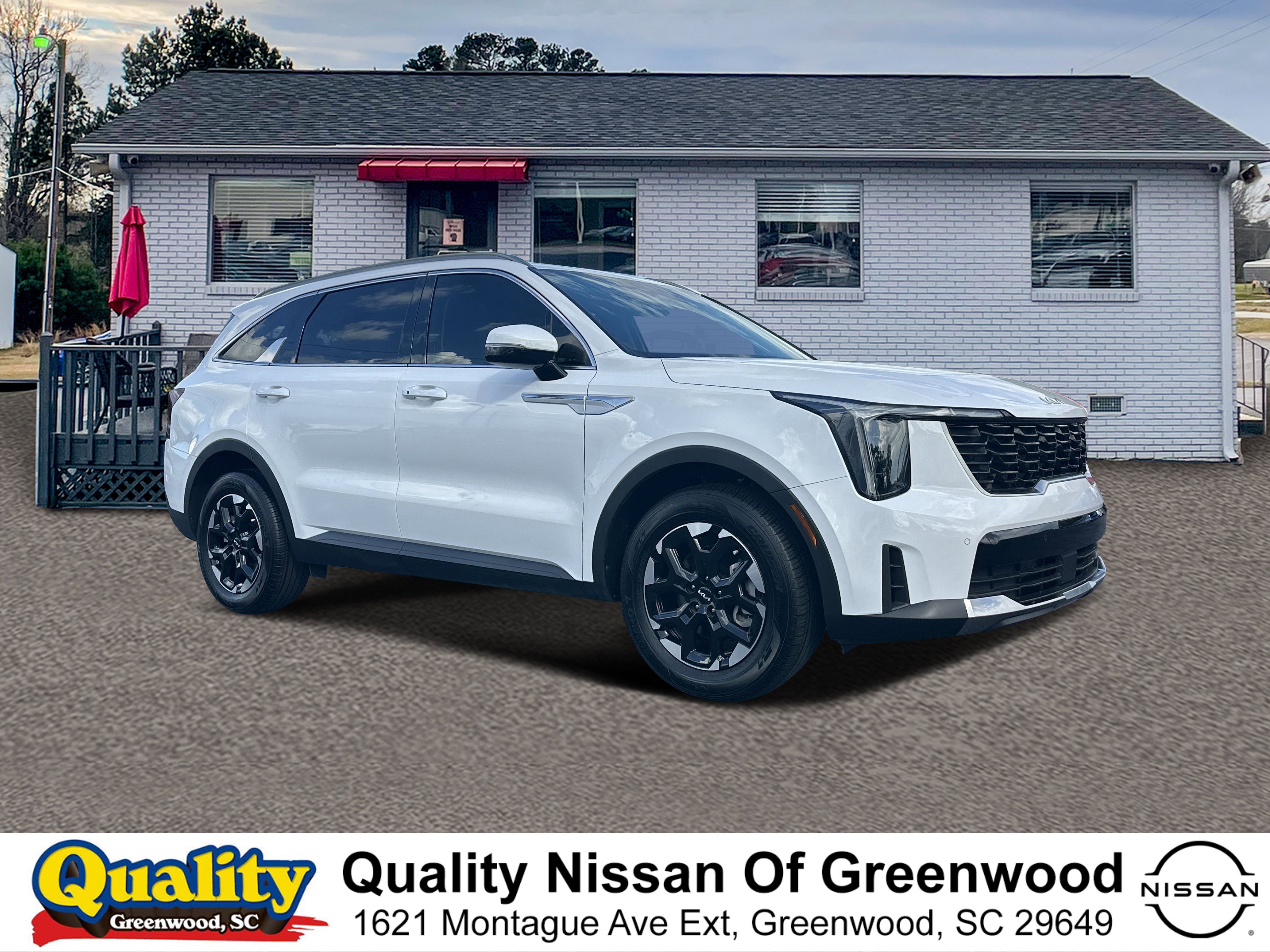 2025 Kia Sorento S's photo