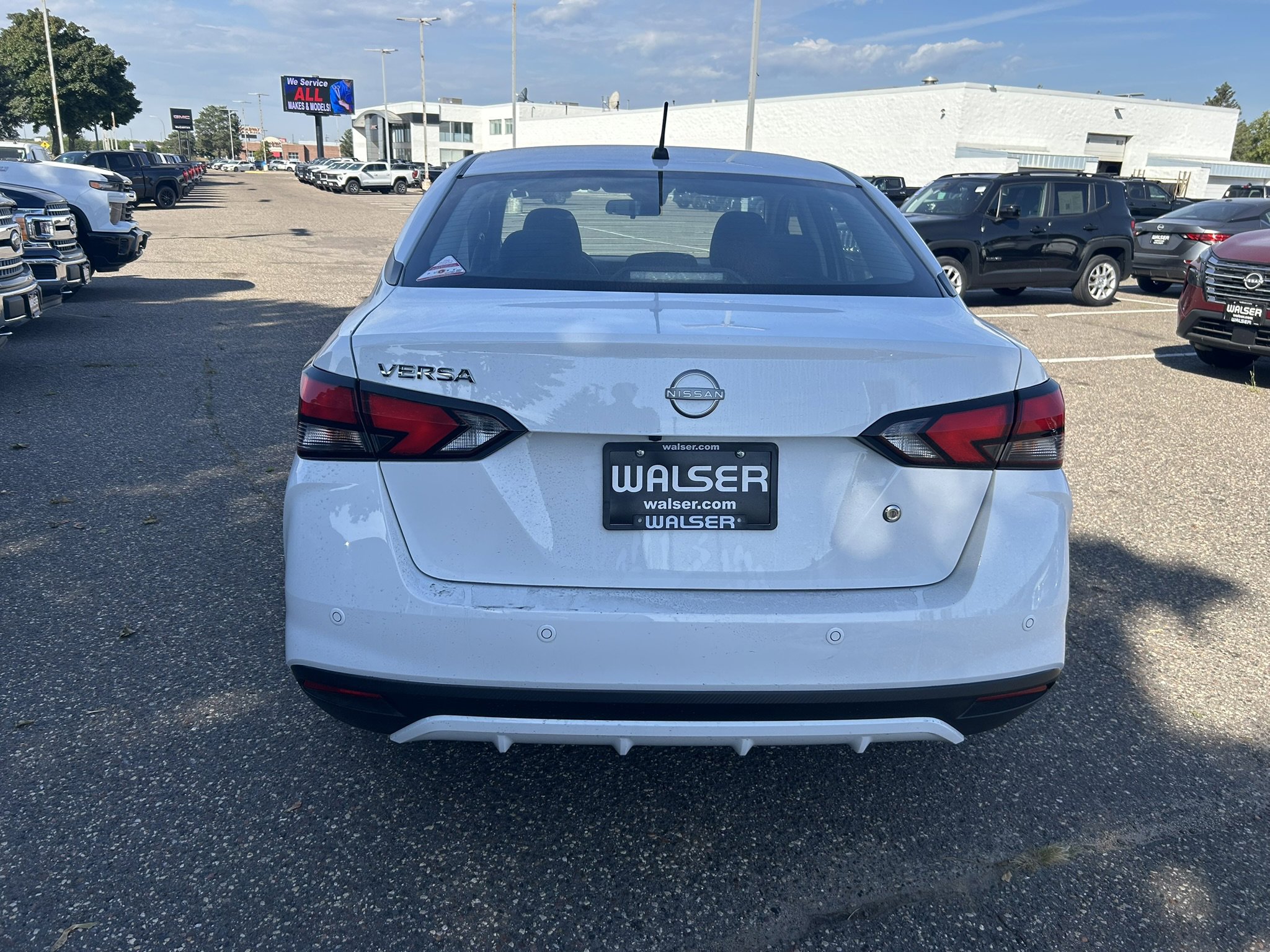2024 Nissan Versa S photo 3