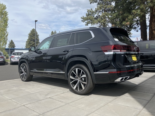 2025 Volkswagen Atlas SEL Premium R-Line photo 4