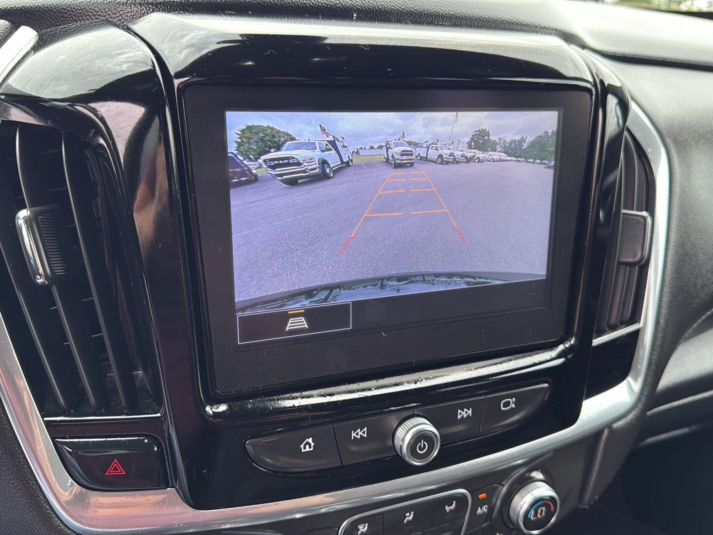 2022 Chevrolet Traverse Cloth photo 4