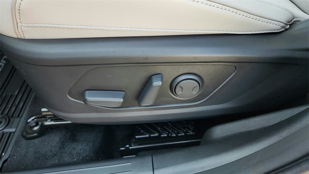 2024 Hyundai Tucson Hybrid Limited photo 12
