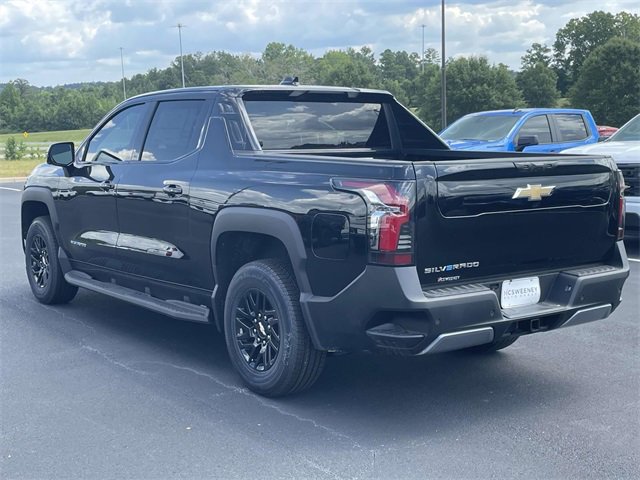 2025 Chevrolet Silverado EV LT photo 5