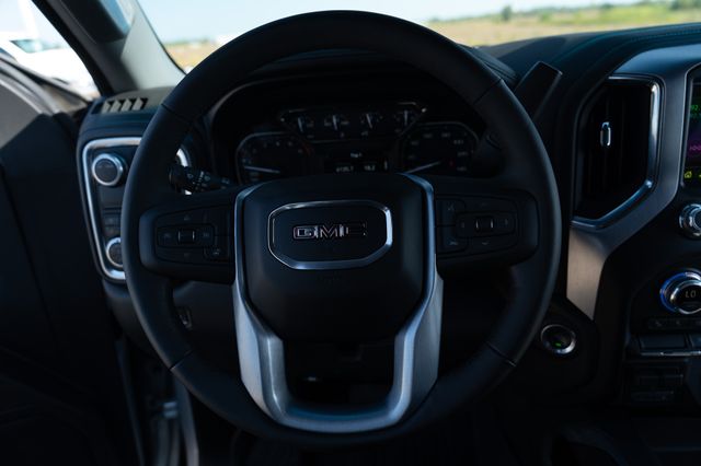2020 Gmc Sierra 1500 SLT photo 13