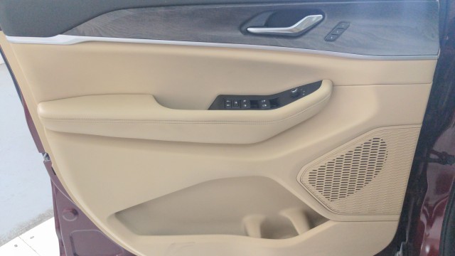 Used 2023 RED Jeep Limited image 23