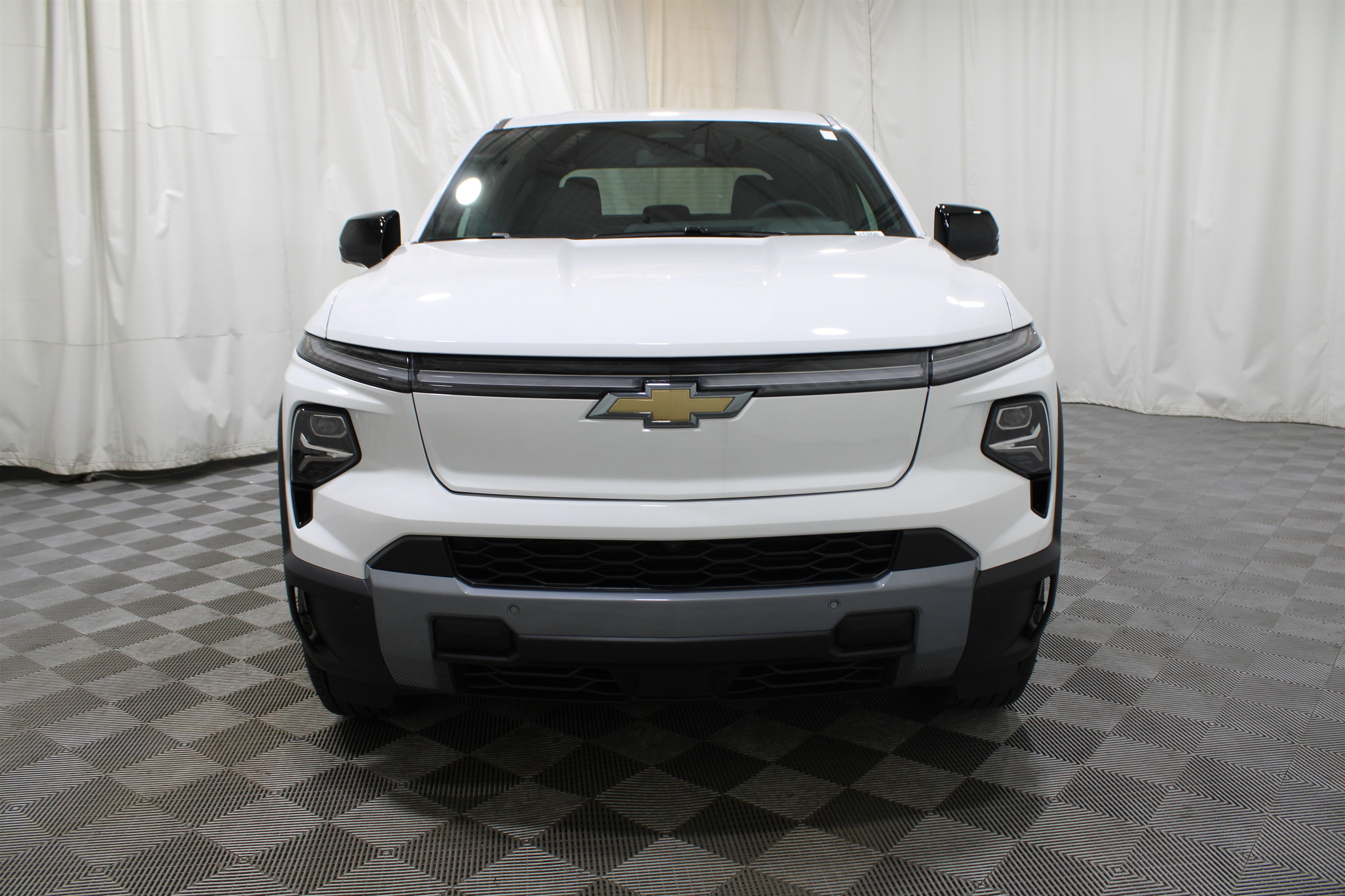 2025 Chevrolet Silverado EV LT photo 24