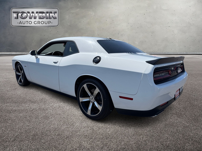 2018 Dodge Challenger R/T photo 6
