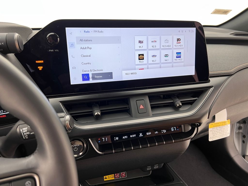 2025 Lexus UX Premium photo 22
