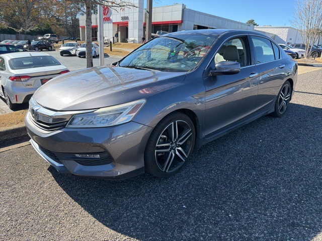 2017 Honda Accord Touring's photo