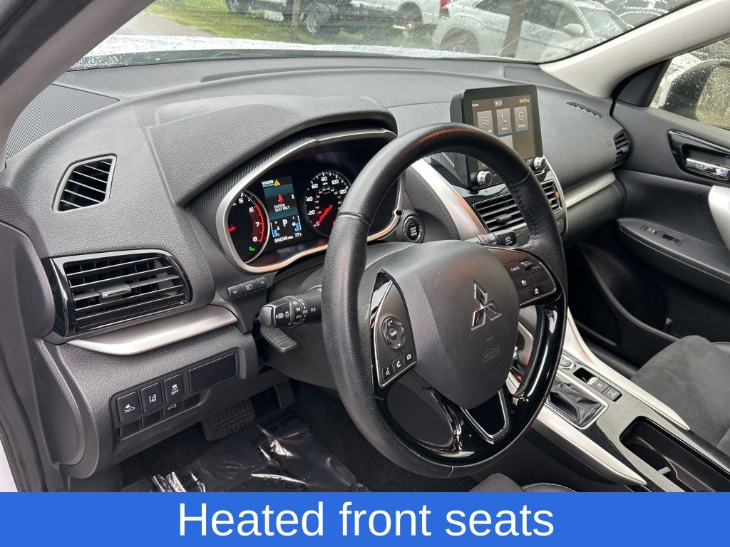 2024 Mitsubishi Eclipse Cross SE photo 16