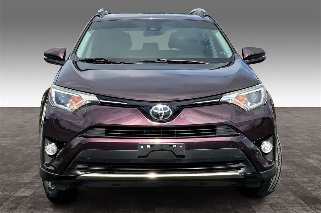 2018 Toyota RAV4 XLE photo 3