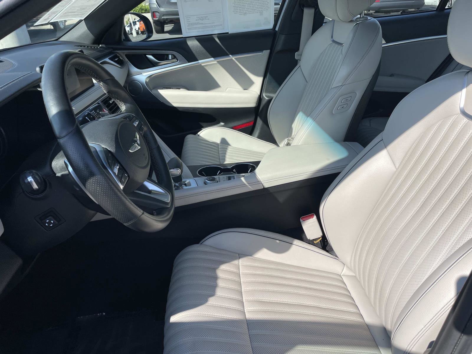 2023 Genesis G70 3.3T photo 17