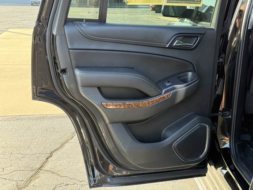 2015 Chevrolet Tahoe LTZ photo 17