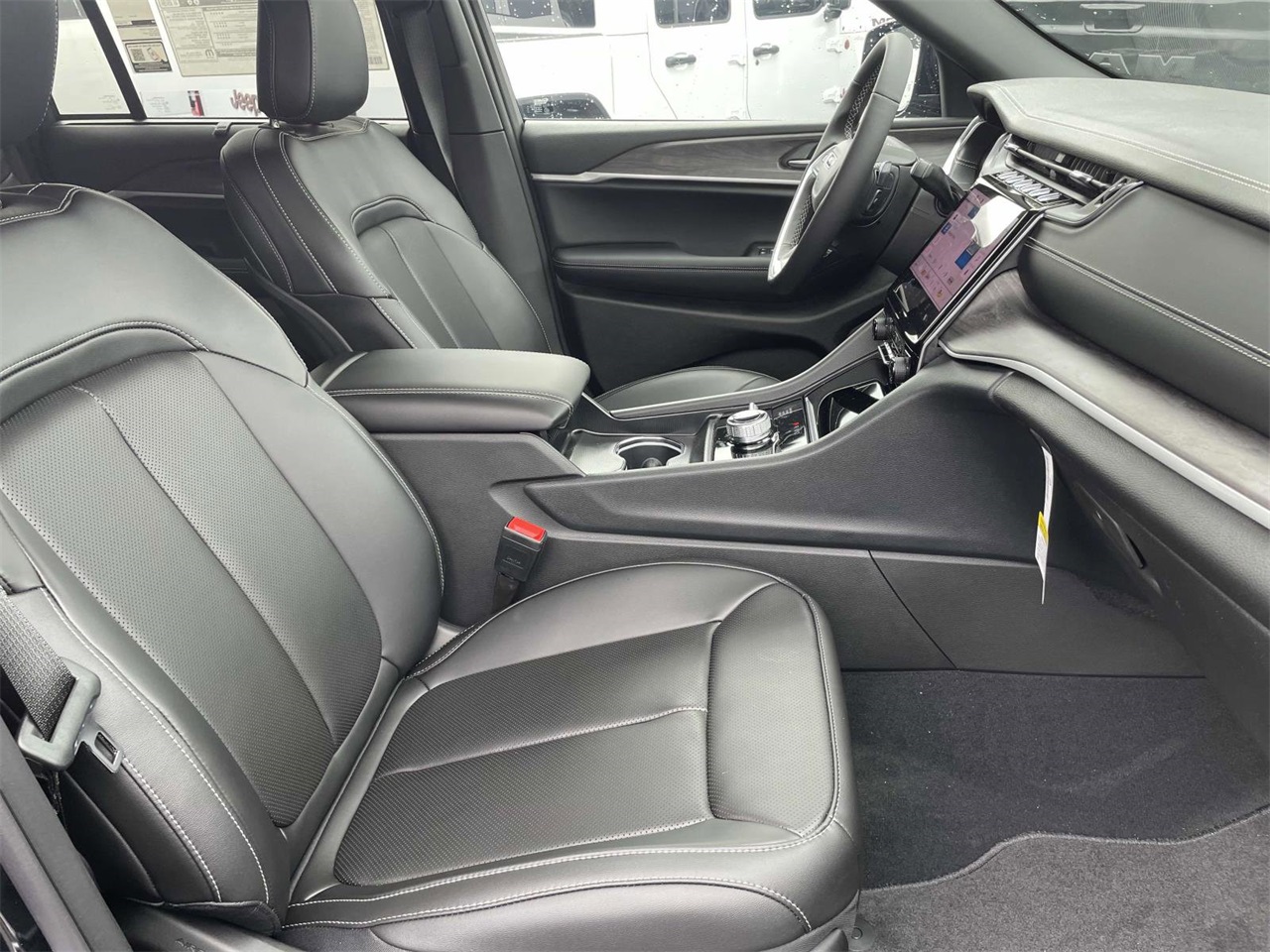 2025 Jeep Grand Cherokee Altitude X photo 19