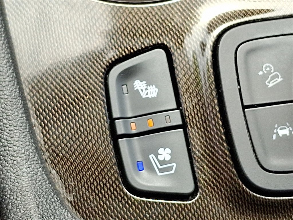 2023 Gmc Acadia AT4 photo 25