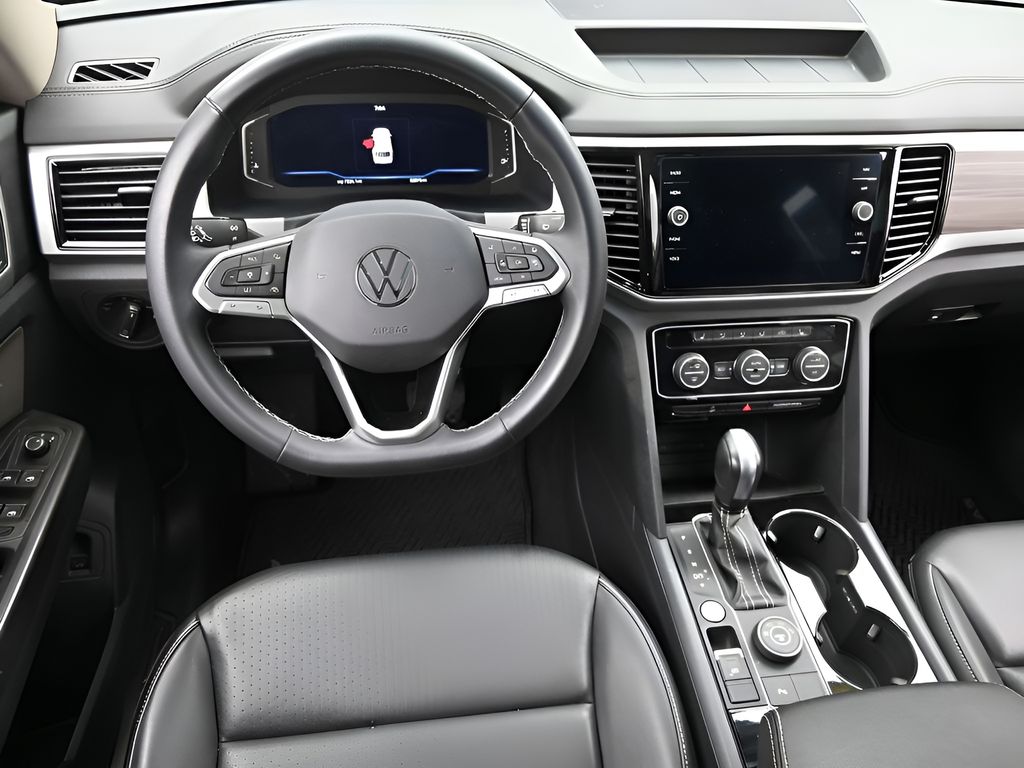 2022 Volkswagen Atlas SEL photo 11