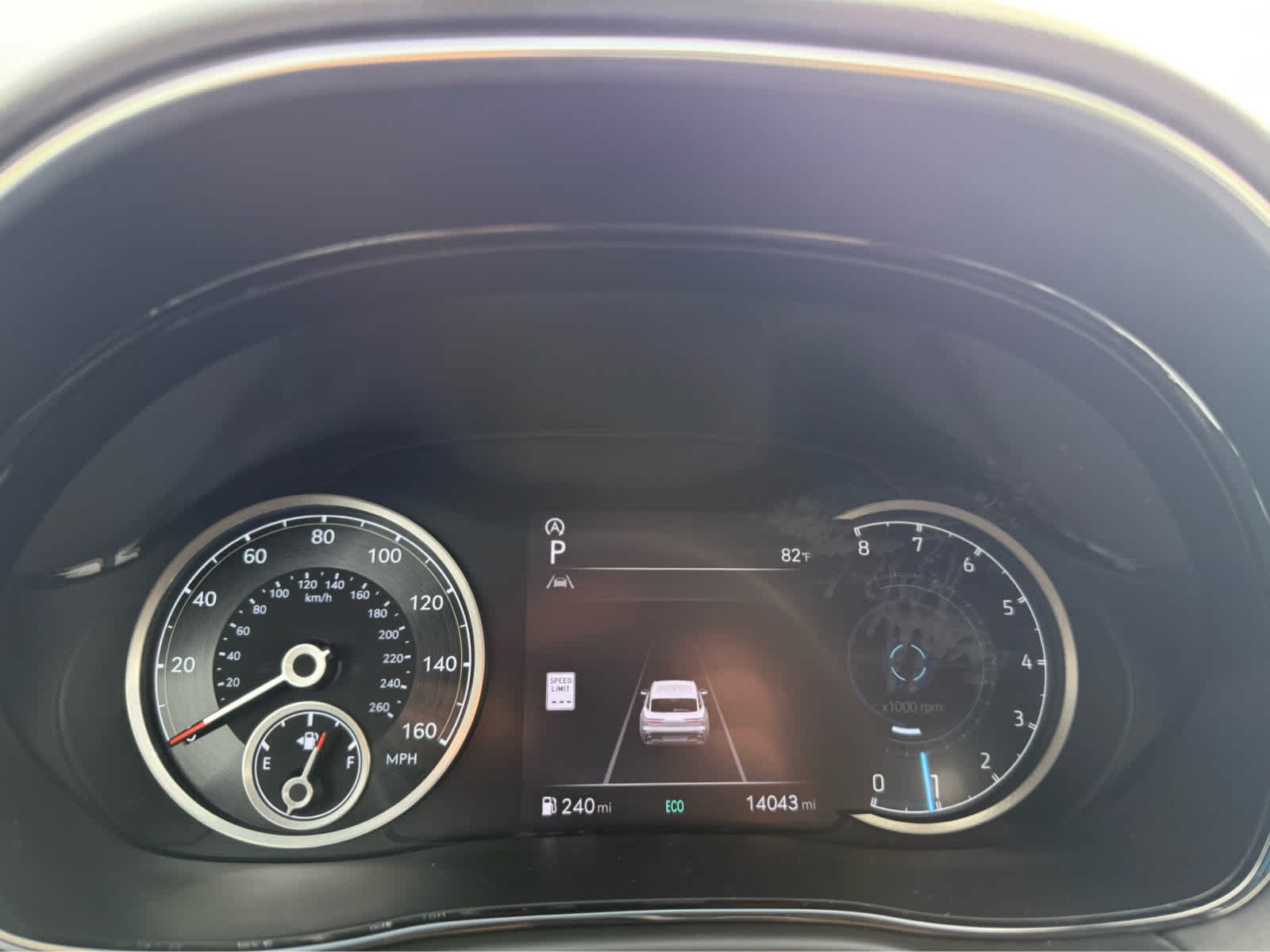 2023 Genesis GV70 2.5T photo 8