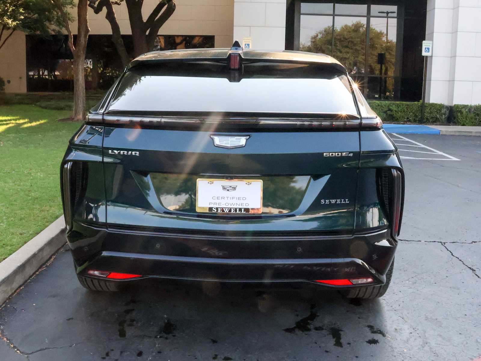 2024 Cadillac Lyriq Sport photo 3