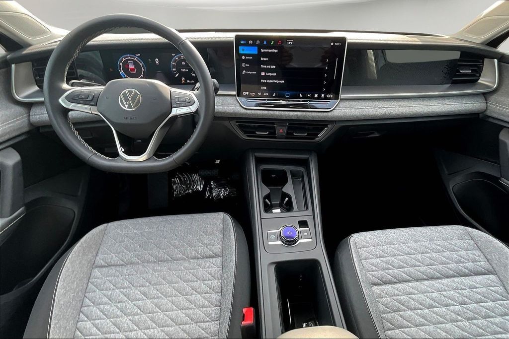 2025 Volkswagen Tiguan S photo 4
