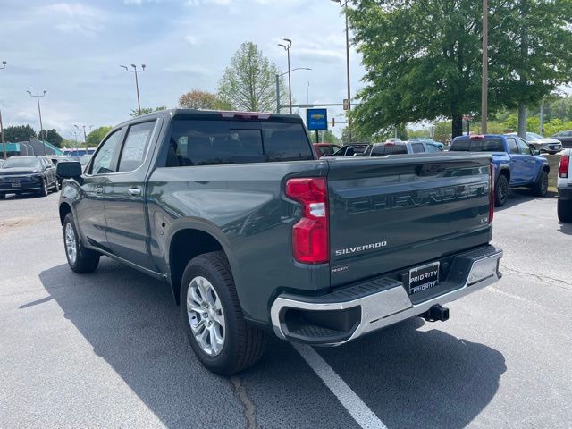 2025 Chevrolet Silverado 1500 LTZ photo 2