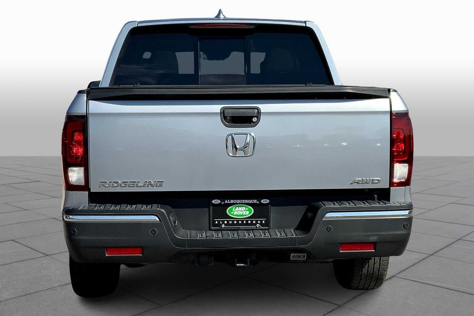 2018 Honda Ridgeline RTL-E photo 4