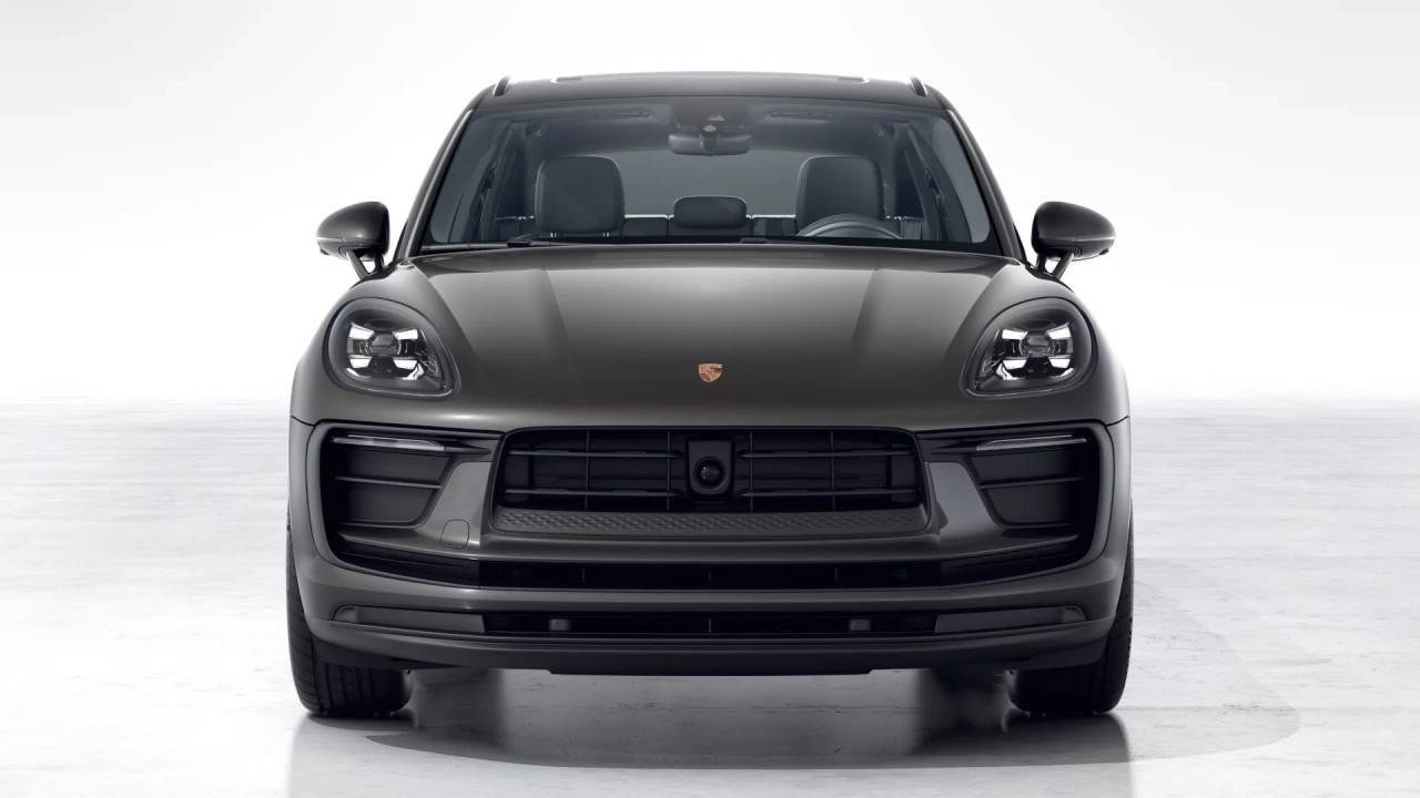 2026 Porsche Macan T photo 6