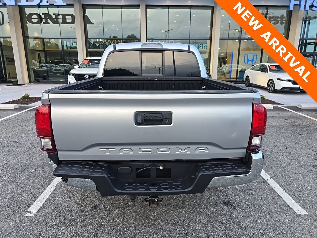 2022 Toyota Tacoma SR5 photo 4