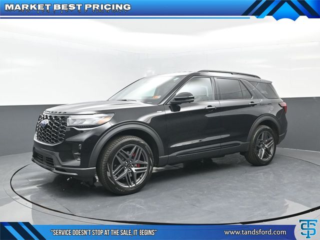 2026 Ford Explorer ST-LINE's photo