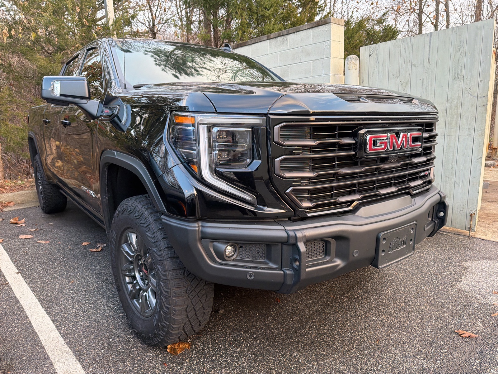 2024 GMC Sierra 1500 AT4X's photo