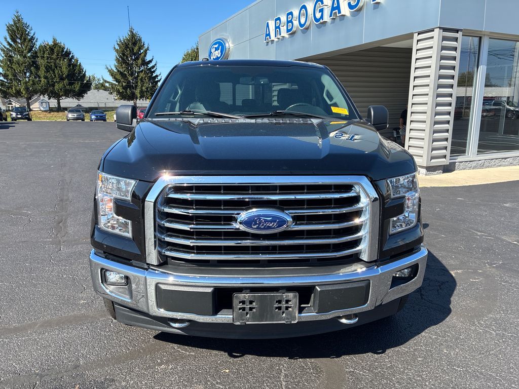 2017 Ford F-150 XLT photo 2