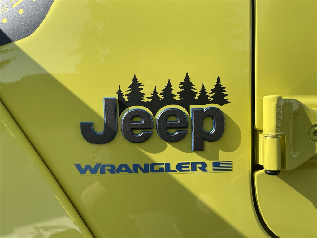 2024 Jeep Wrangler 4xe Rubicon X photo 27