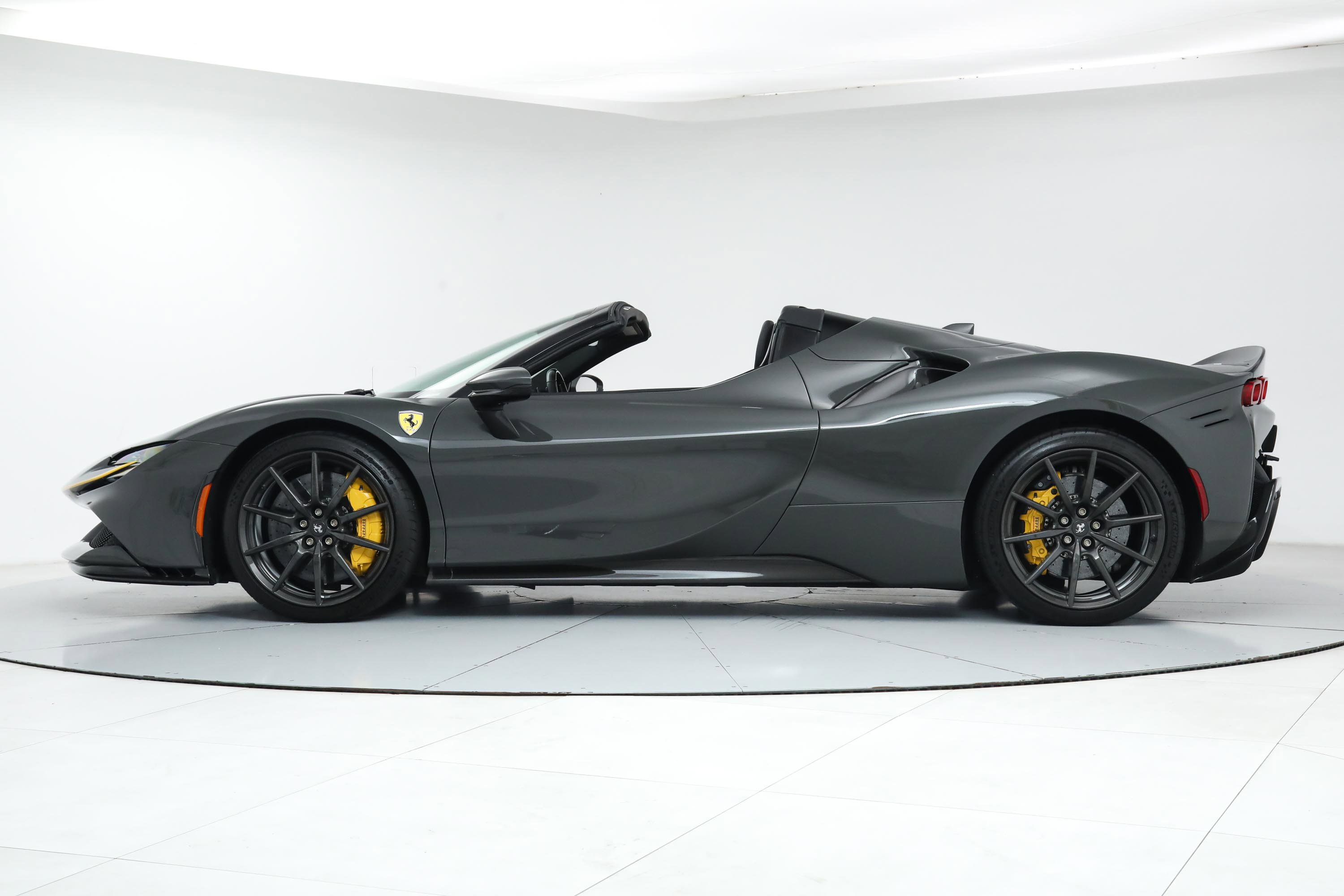 2022 Ferrari SF90 Spider Assetto Fiorano photo 4