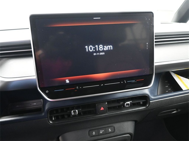 2025 Volkswagen ID. Buzz Pro S photo 3