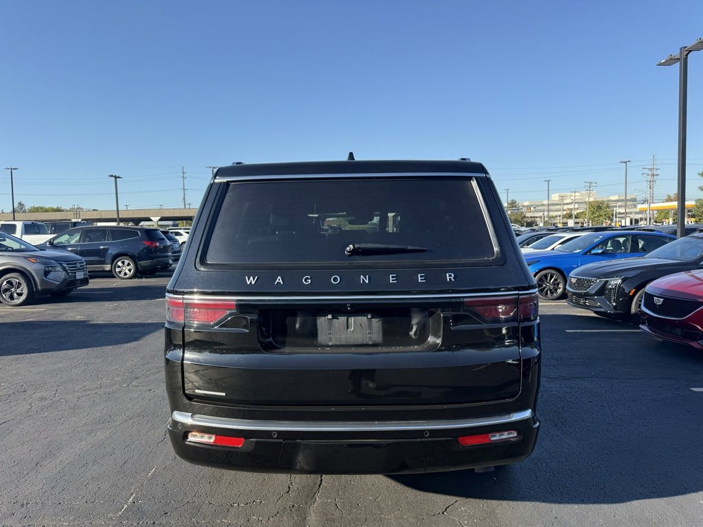 2023 Jeep Wagoneer Base photo 4