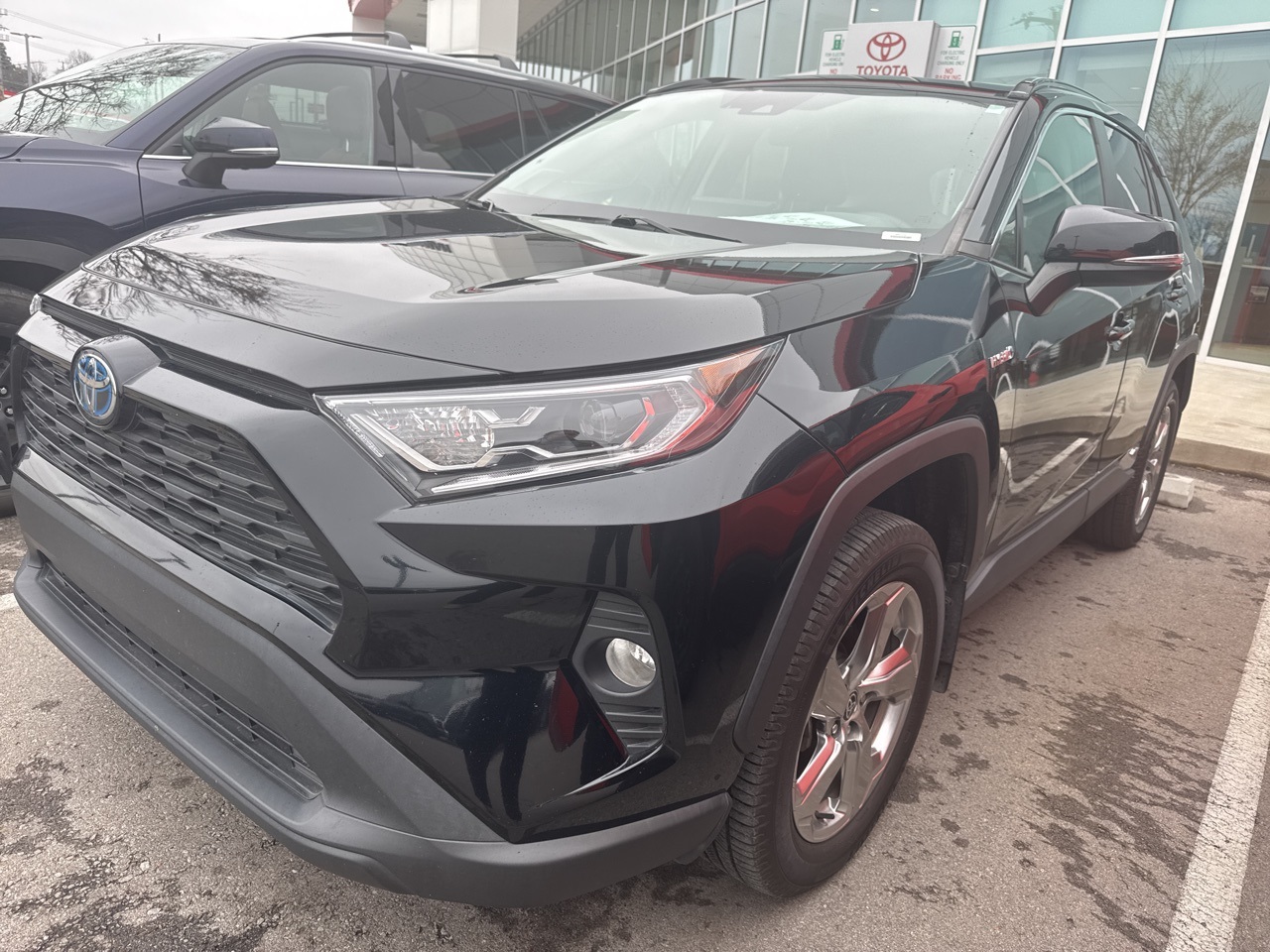 2021 Toyota RAV4 XLE Premium