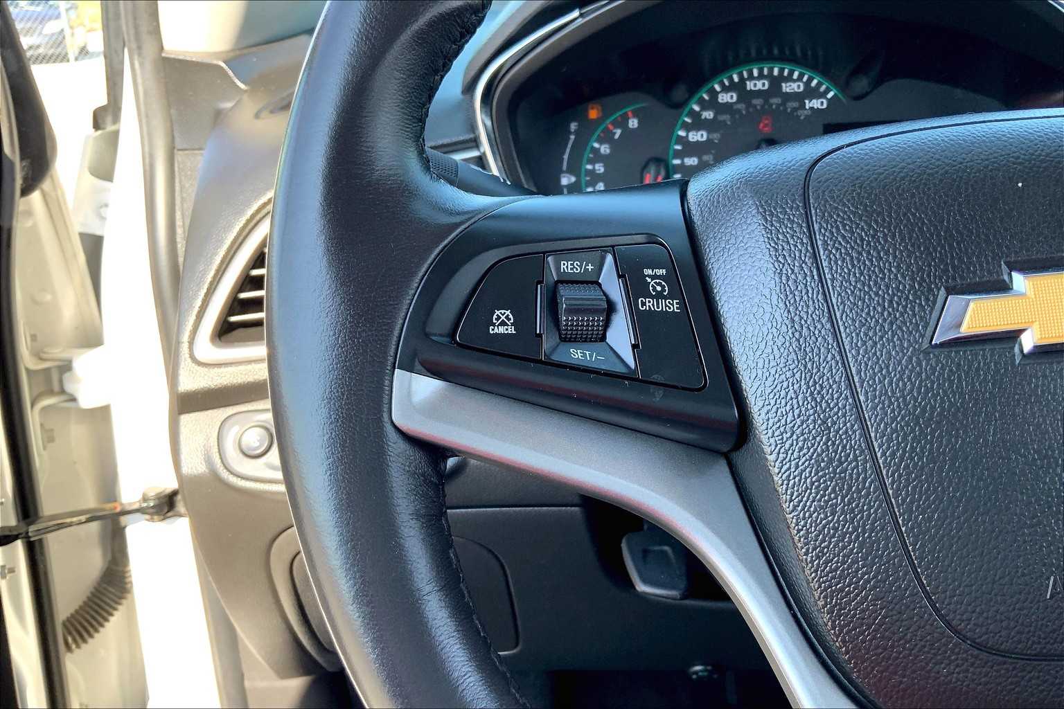 2022 Chevrolet Trax LT photo 21