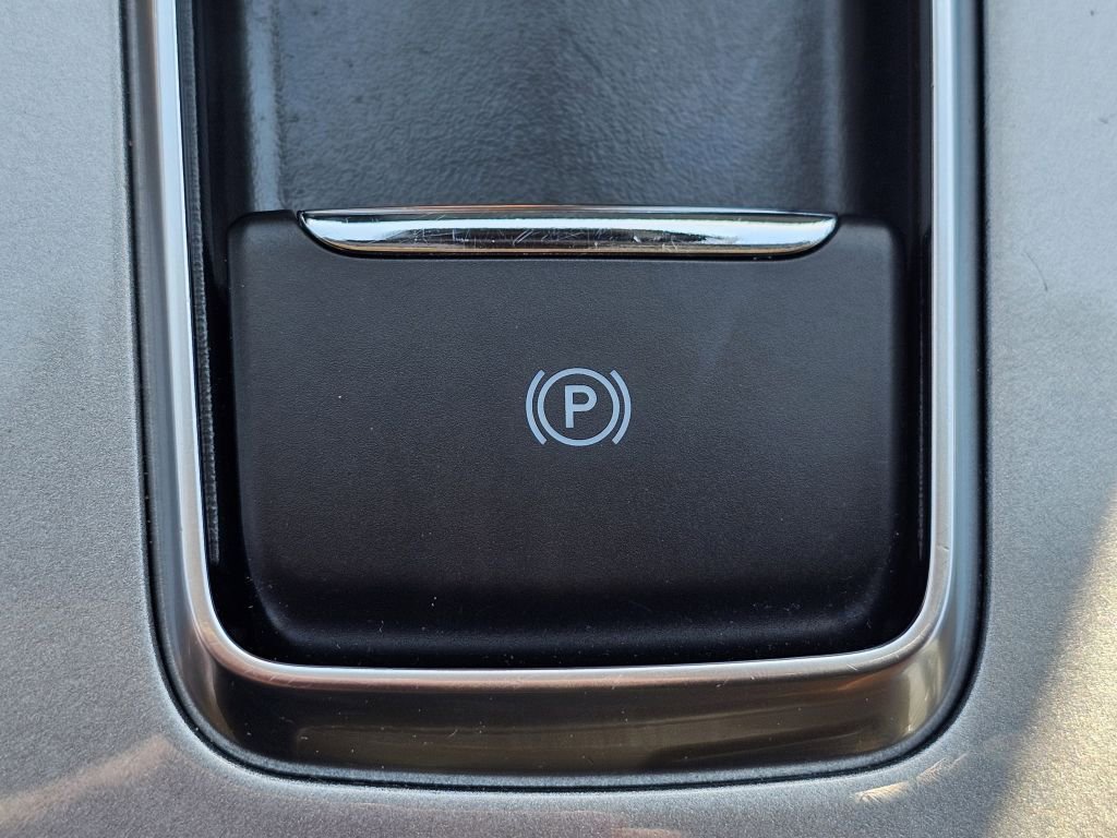 2024 Ford Edge SEL photo 26