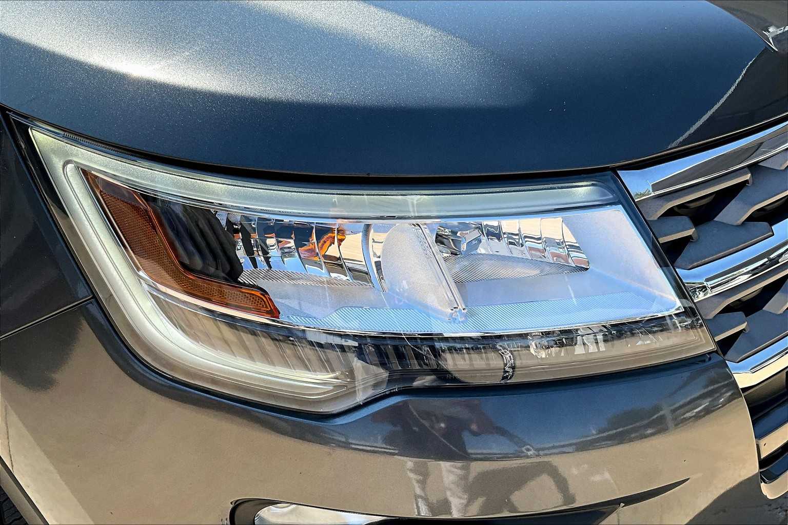 2018 Ford Explorer XLT photo 25