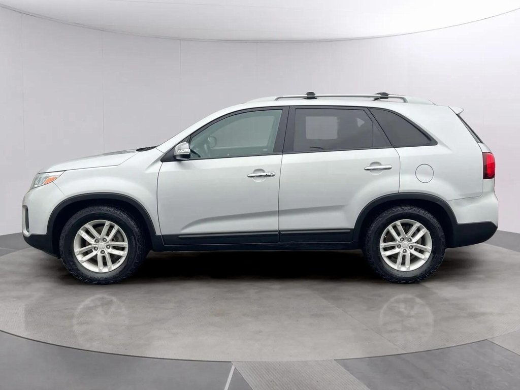 Used 2014 Kia Sorento LX with VIN 5XYKT3A63EG491511 for sale in Racine, WI