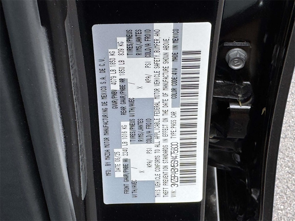 2025 Mazda Mazda3 2.5 Select Sport Base photo 28
