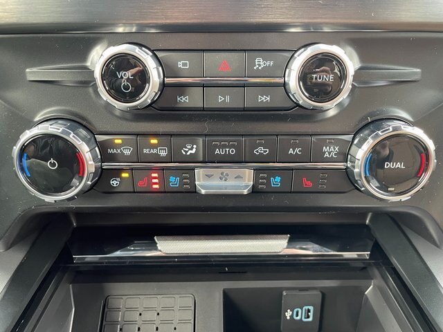 2025 Ford F-350 Lariat photo 27