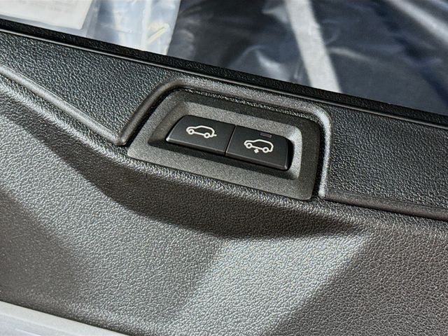 2026 Bmw X7 M60i photo 25