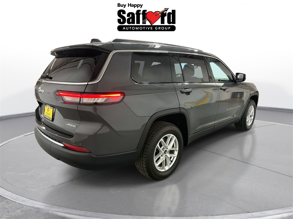 2023 Jeep Grand Cherokee Laredo photo 7