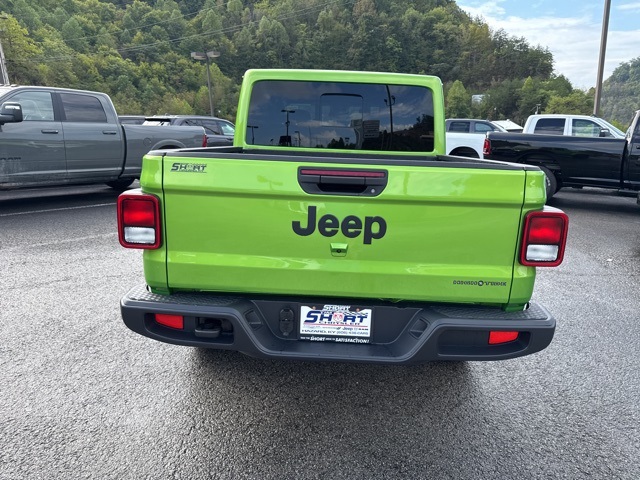 2025 Jeep Gladiator Sport photo 4