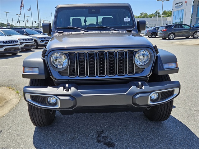 2025 Jeep Gladiator Sport S photo 2