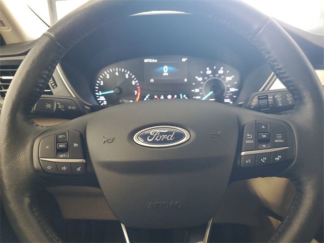 2020 Ford Escape SEL photo 11
