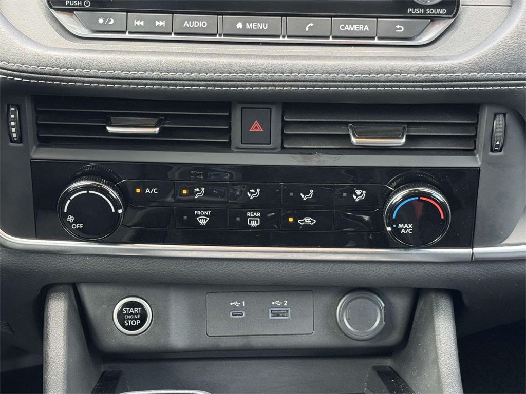 2021 Nissan Rogue S photo 18
