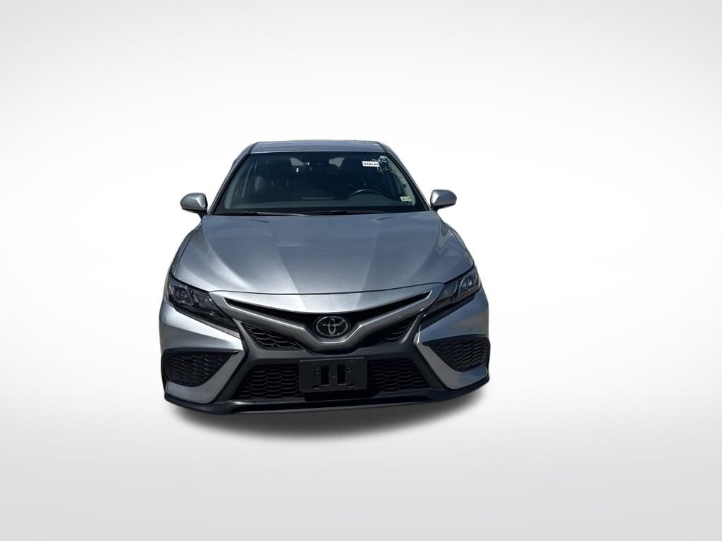 2024 Toyota Camry SE photo 2