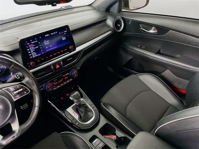 2023 Kia Forte GT-Line photo 24