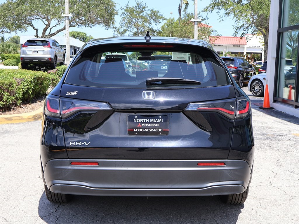2023 Honda HR-V LX photo 4